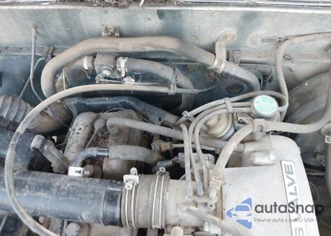 1999 Toyota Tacoma из США, поврежденный, VIN 4TANL42N9XZ478044